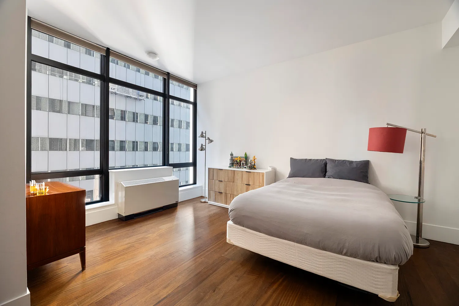 $1,295,000 | 40 Broad Street, Unit 15B | Financial District