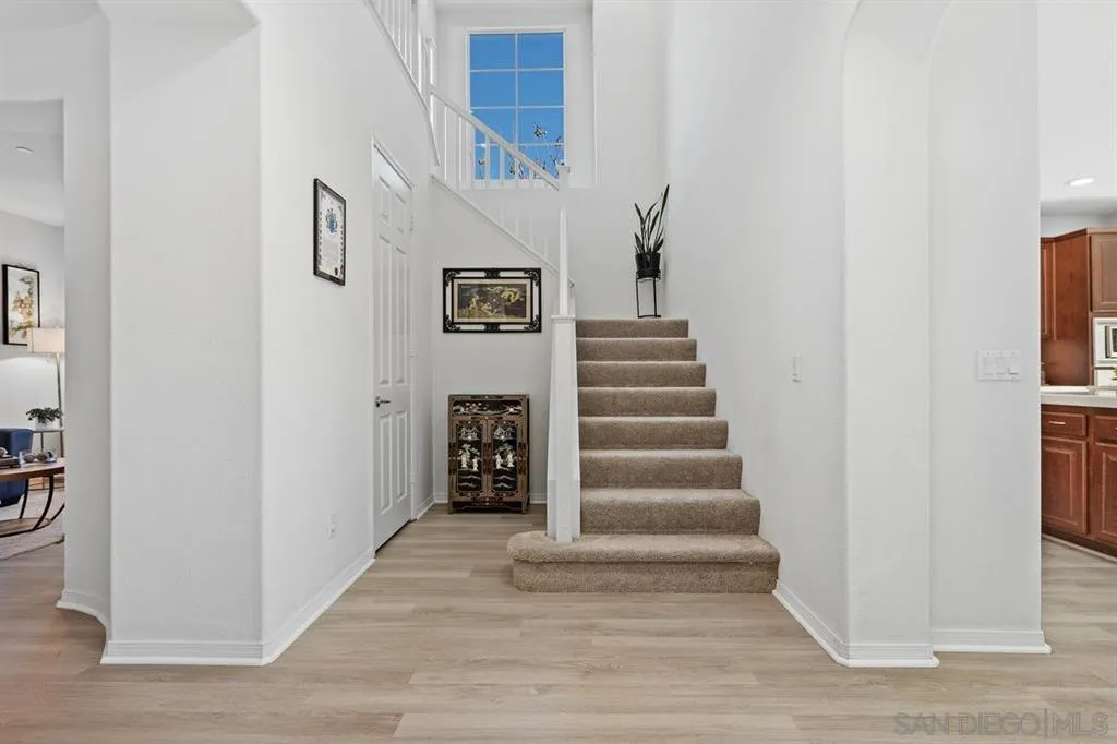 $1,395,000 | 475 Taylor Drive, Oceanside, CA 92056