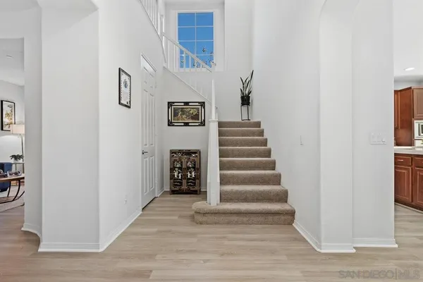 $1,395,000 | 475 Taylor Drive, Oceanside, CA 92056