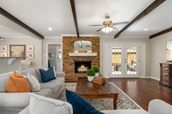 $585,000 | 9616 Vinewood Drive, Dallas, TX 75228