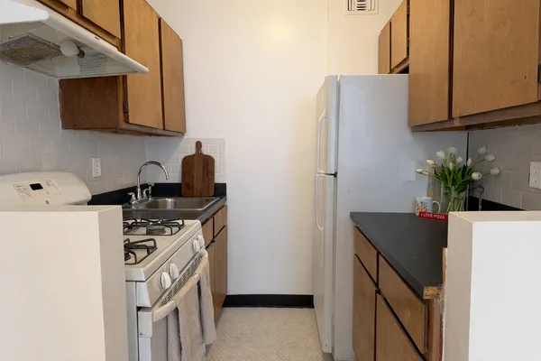 $3,400 | 480 10th Avenue, Unit 3RN | Hudson Yards