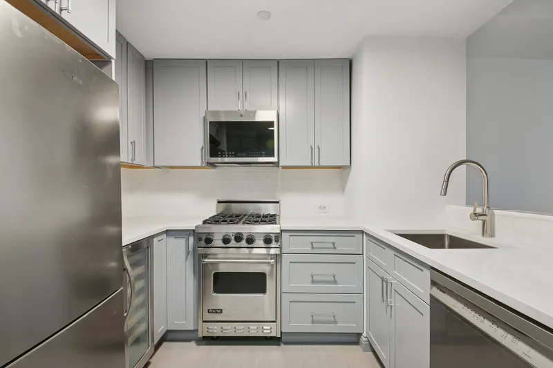 $4,850 | 100 West 58th Street, Unit 5E | Midtown Central