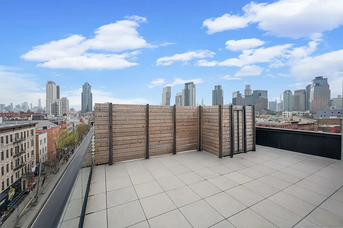 $4,750 | 169 Huron Street, Unit 4A | Greenpoint