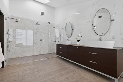 $3,199,000 | 48 Westwood Court, Woodbury, NY 11797