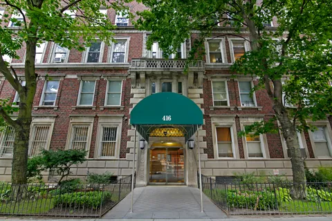 $675,000 | 416 Ocean Avenue, Unit 62 | Prospect Park South