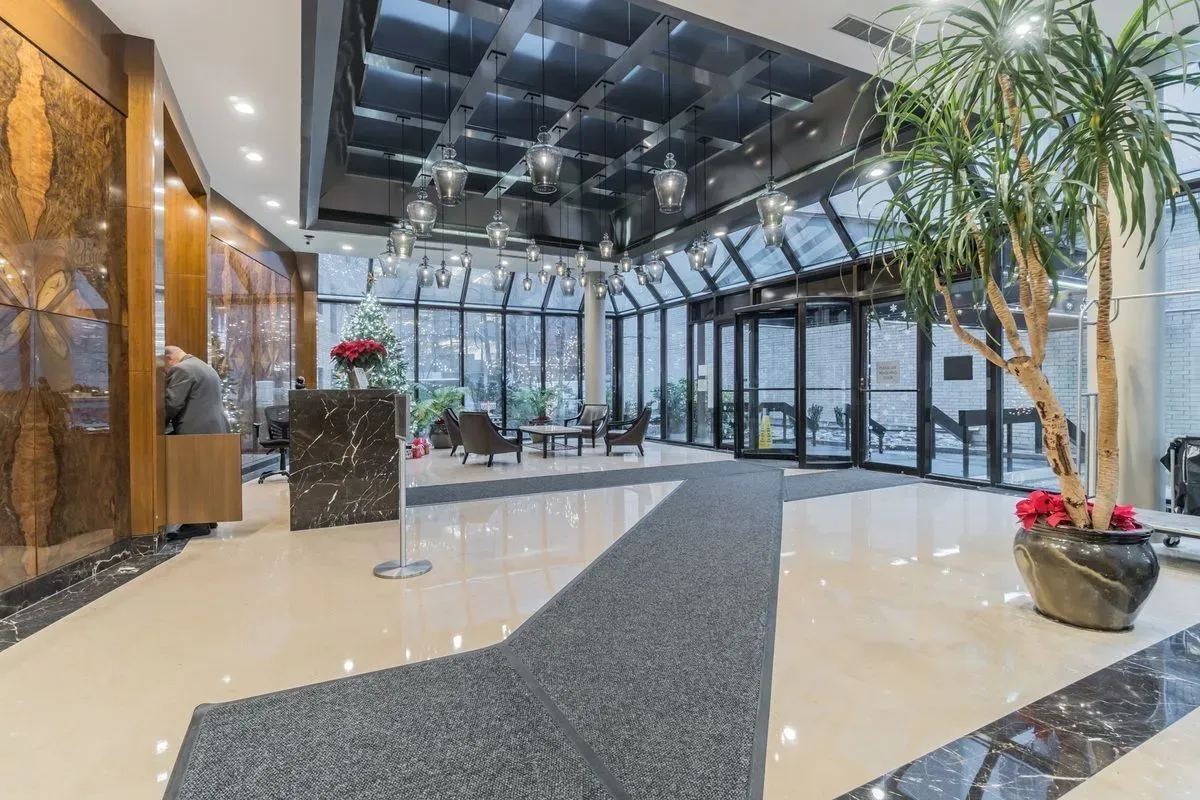 212 East 47th Street, Unit 21D Manhattan, NY 10017 - Photo 9 of 16