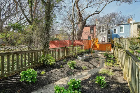 $825,000 | 1203 C Street Southeast, Washington, DC 20003