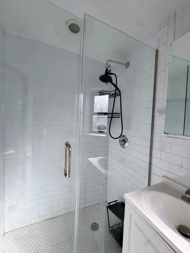 $3,315 | 58 West 8th Street, Unit 4E | Greenwich Village