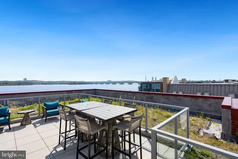 $895,900 | 225 Strand Street, Unit 202, Alexandria, VA 22314