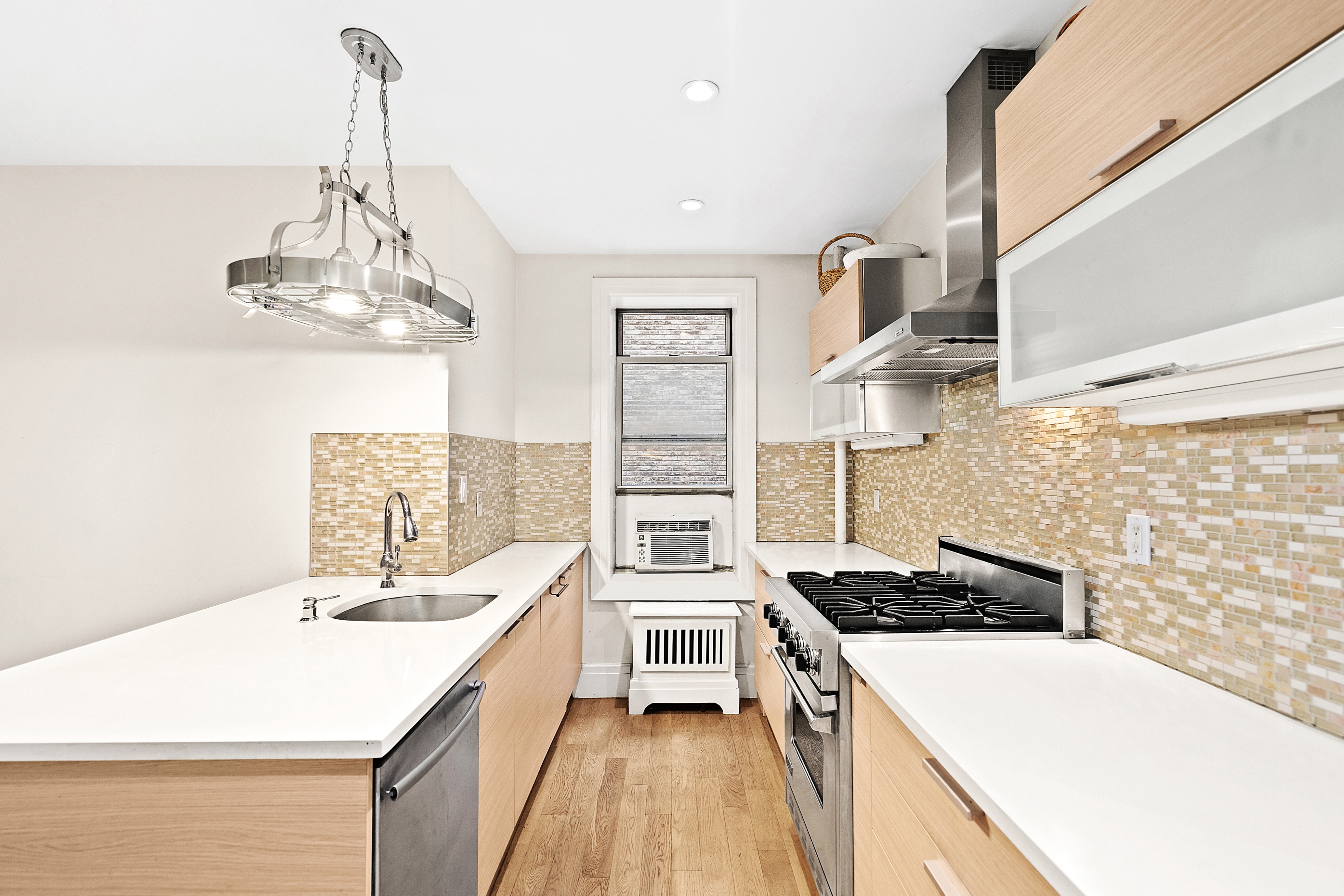 19 Grace Court, Unit 3B Brooklyn, NY 11201 - Photo 3 of 13