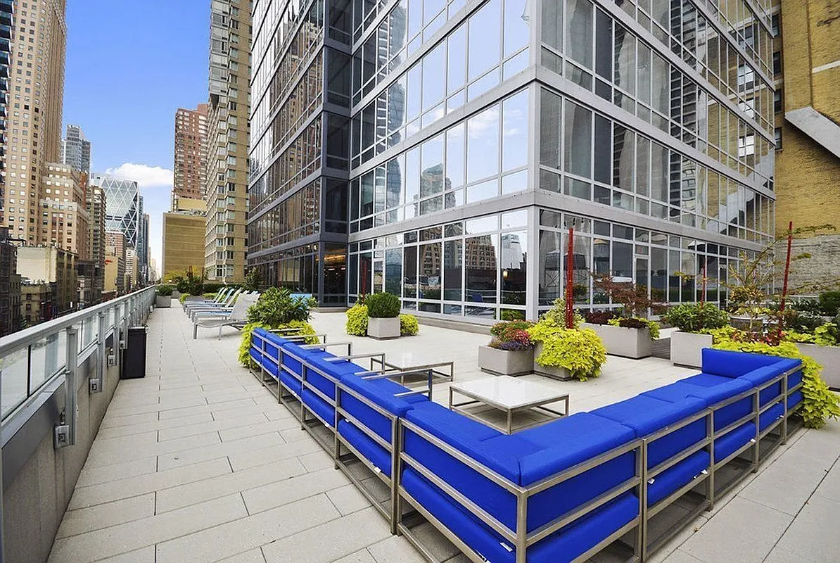 247 West 46th Street, Unit 1206 Manhattan, NY 10036 - Photo 8 of 15