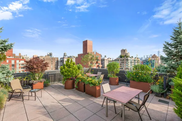 $435,000 | 201 West 21st Street, Unit 9A | Chelsea