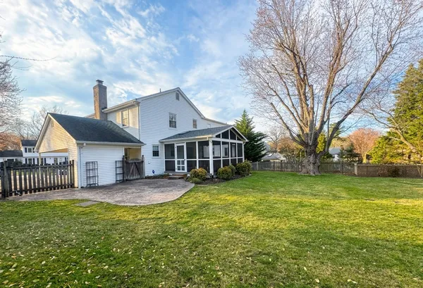 $1,355,000 | 1743 Lockerbie Lane, Vienna, VA 22182