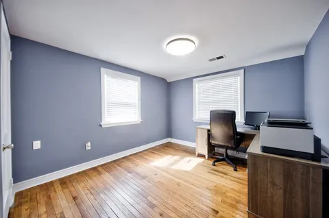 Contact Agent | Wayne Avenue, Springfield, PA 19064