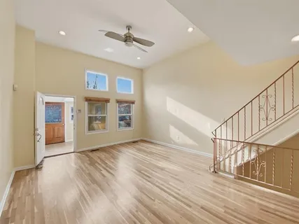 $7,000 | 199 9th Street, Jersey City, NJ 07302