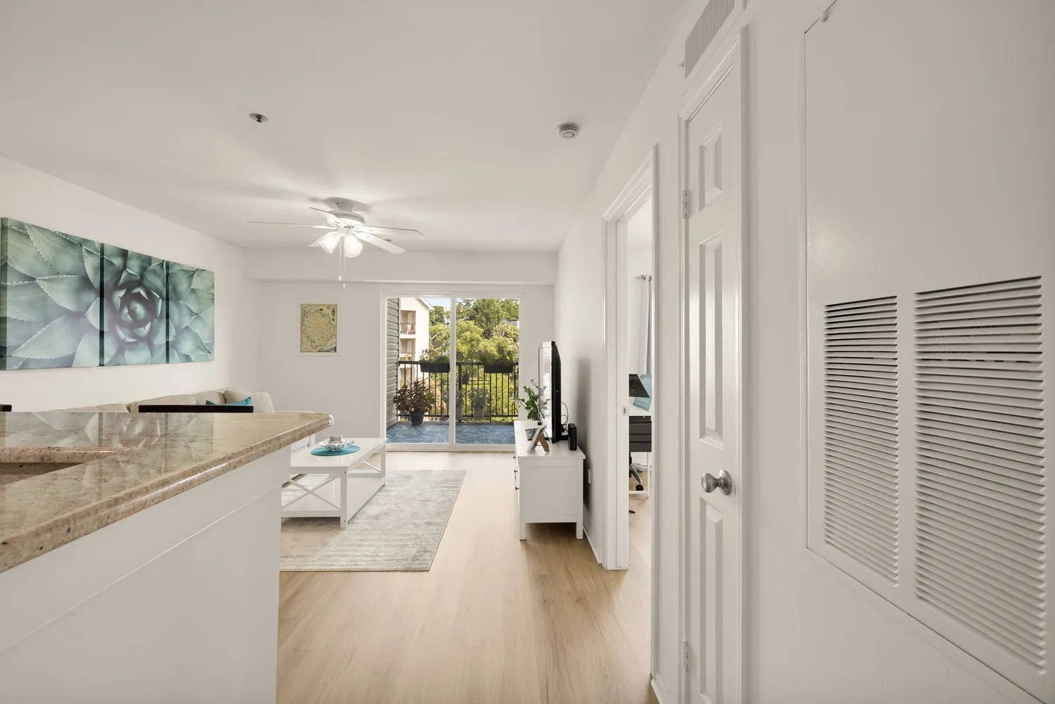 $275,000 | 3309 Wyndham Circle, Unit 3180, Alexandria, VA 22302