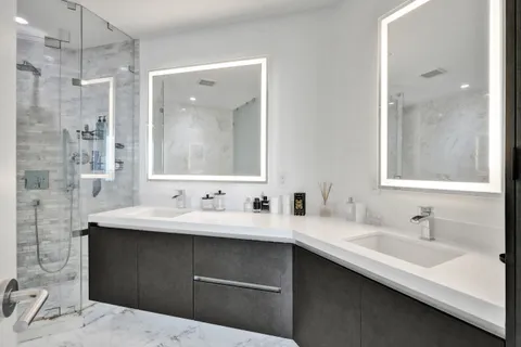 $725,000 | 851 Northeast 1st Avenue, Unit 3506, Miami, FL 33132