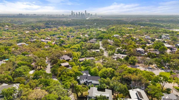 $5,300,000 | 401 Honeycomb Ridge, Austin, TX 78746