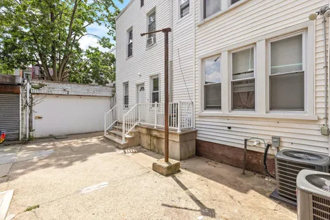 $875,000 | Brinkerhoff Street, Jersey City, NJ 07304