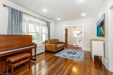 $799,000 | 19 Forest Avenue, Verona, NJ 07044