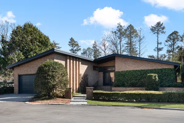 $1,950,000 | 25 Linden Drive, Providence, RI 02906