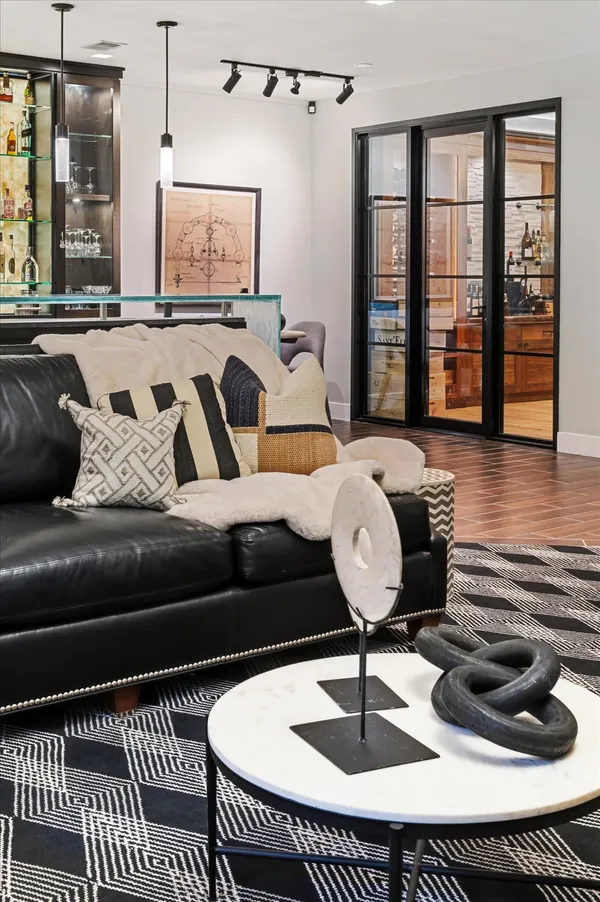 $3,125,000 | 761 10th Street Southeast, Washington, DC 20003