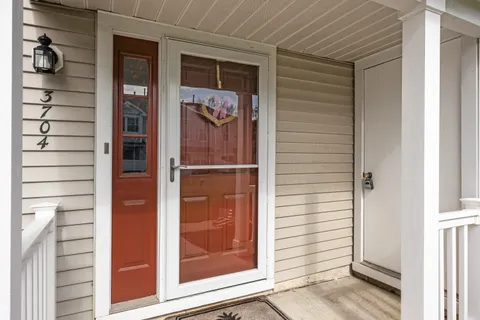 Contact Agent | 3704 Fenwick Lane, Mount Laurel, NJ 08054