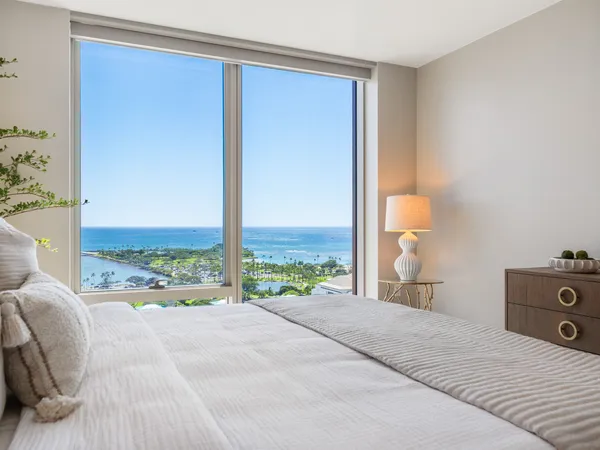 $3,495,000 | 1555 Kapiolani Boulevard, Unit 2002, Honolulu, HI 96814