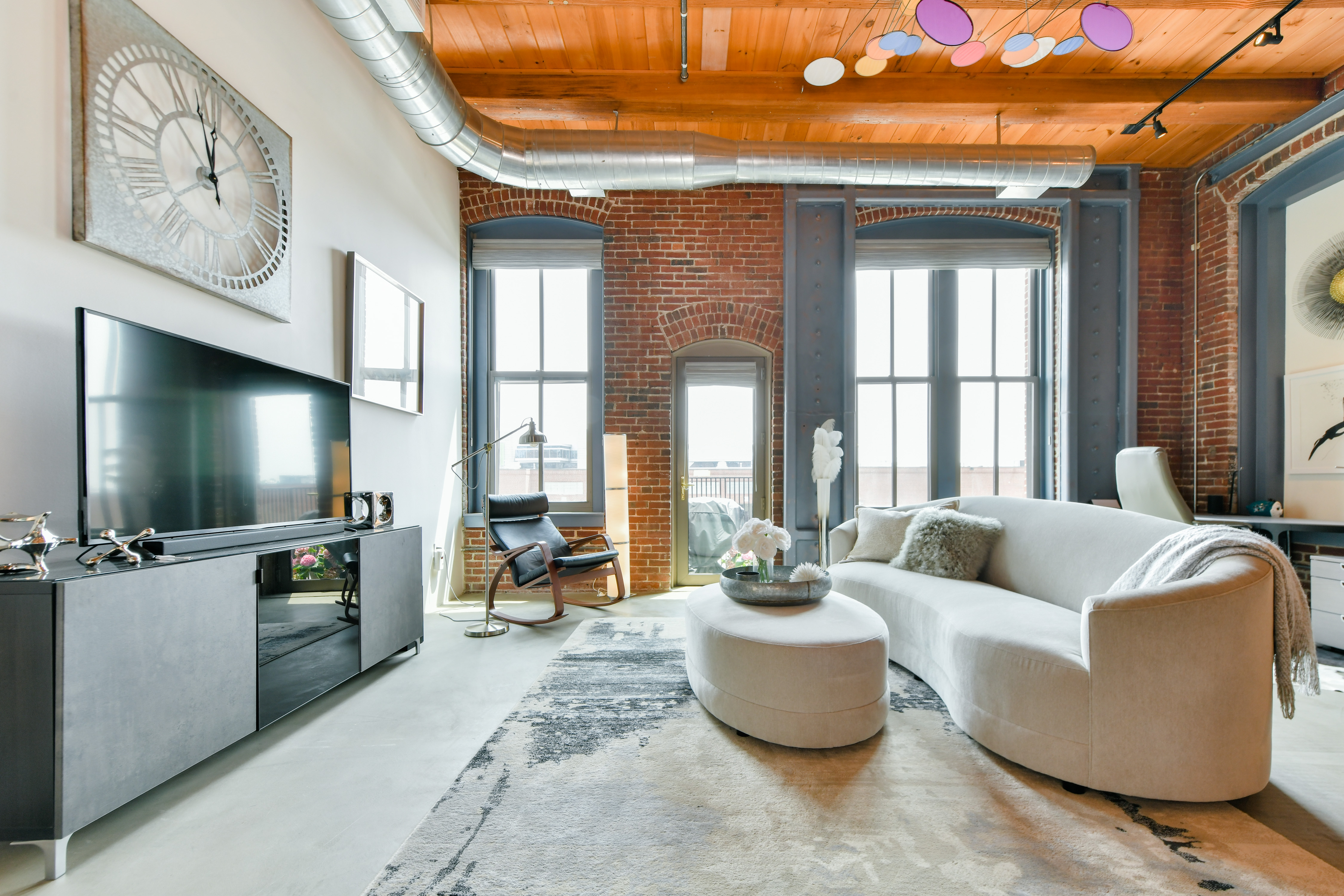 35 Channel Center Street, Unit 206 Boston, MA 02210 - Photo 2 of 8