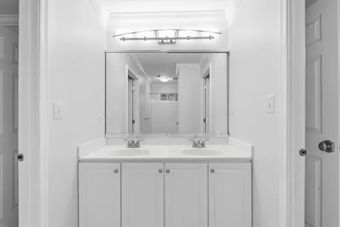 $1,800,000 | 1283 Cobble Pond Way, Vienna, VA 22182