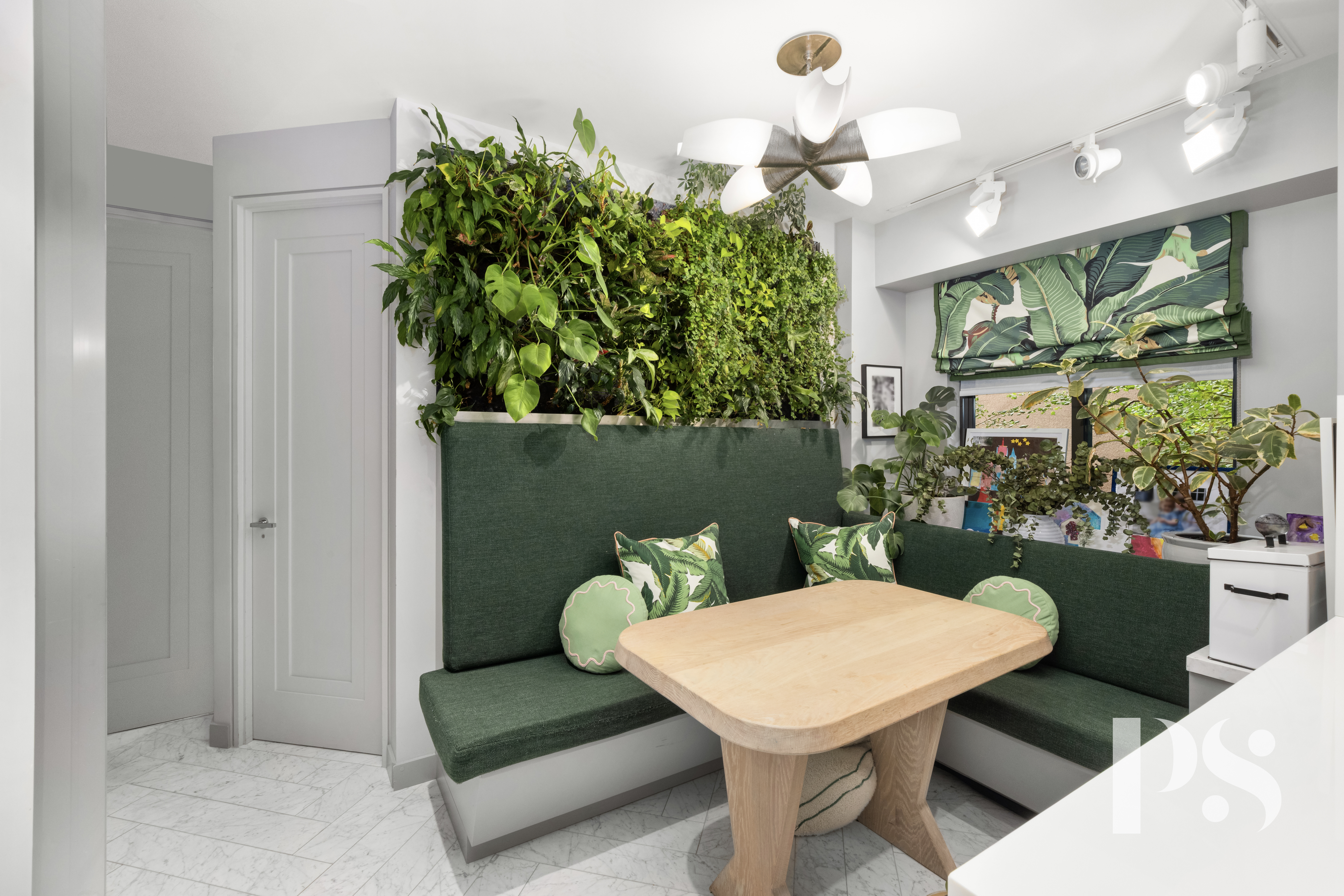 733 Park Avenue, Unit 4 Manhattan, NY 10021 - Photo 11 of 29 a view of a dining room with furniture window and outside view