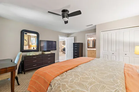 $1,200,000 | 10 Bentwood Road, Palm Beach Gardens, FL 33418