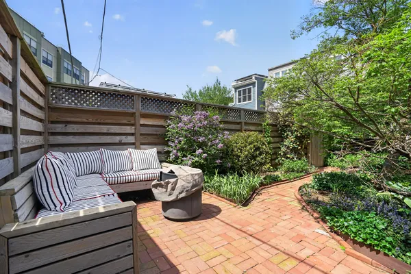 $1,460,000 | E Street Southeast, Washington, DC 20003