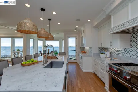 $4,495,000 | 16 Killarney Place, Alameda, CA 94502