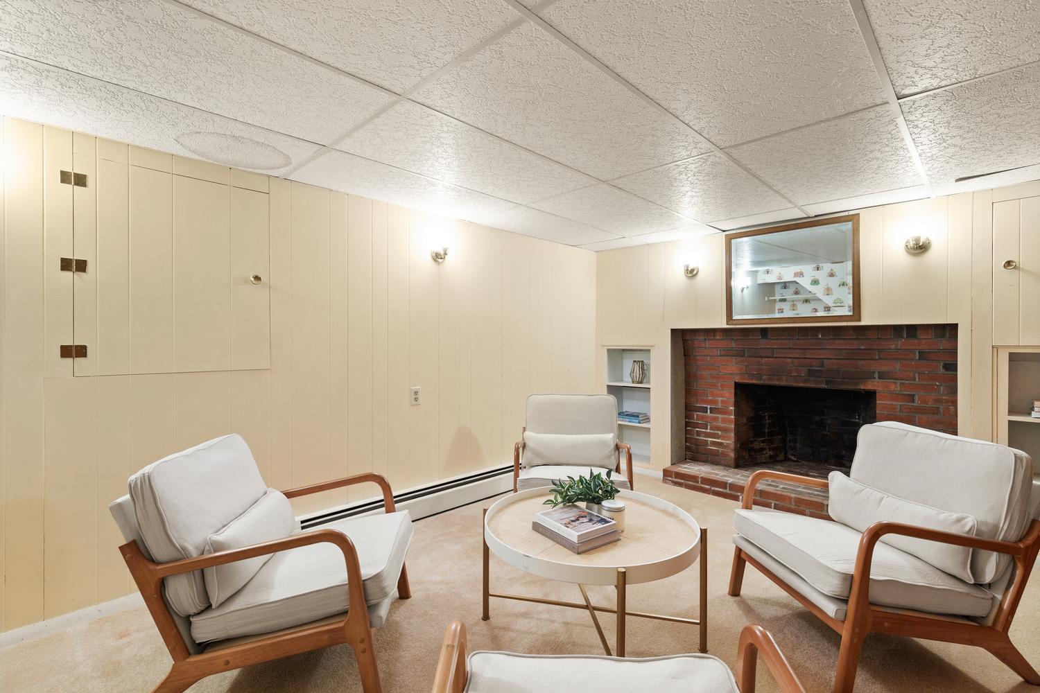 226 Peter Spring Road Concord, MA 01742 - Photo 16 of 20 Gallery Image 16