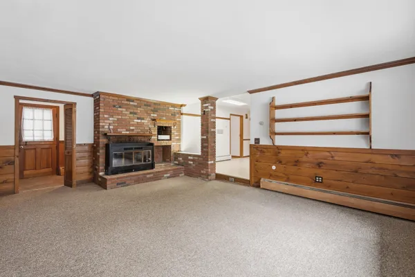 $585,000 | 52 Vicksburg Circle, Holden, MA 01520