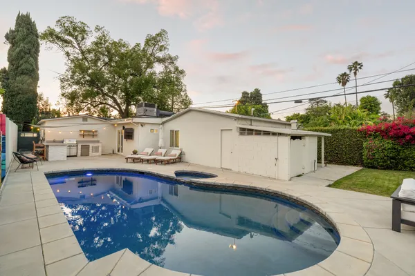 $1,649,000 | 5758 Tobias Avenue, Sherman Oaks, CA 91411