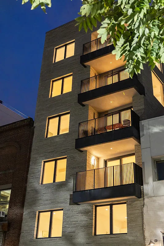 96 North 1st Street, Unit 5 Brooklyn, NY 11249 - Photo 13 of 15 a view of a building