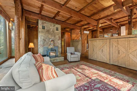 Contact Agent | 7221 Clifton Road, Clifton, VA 20124