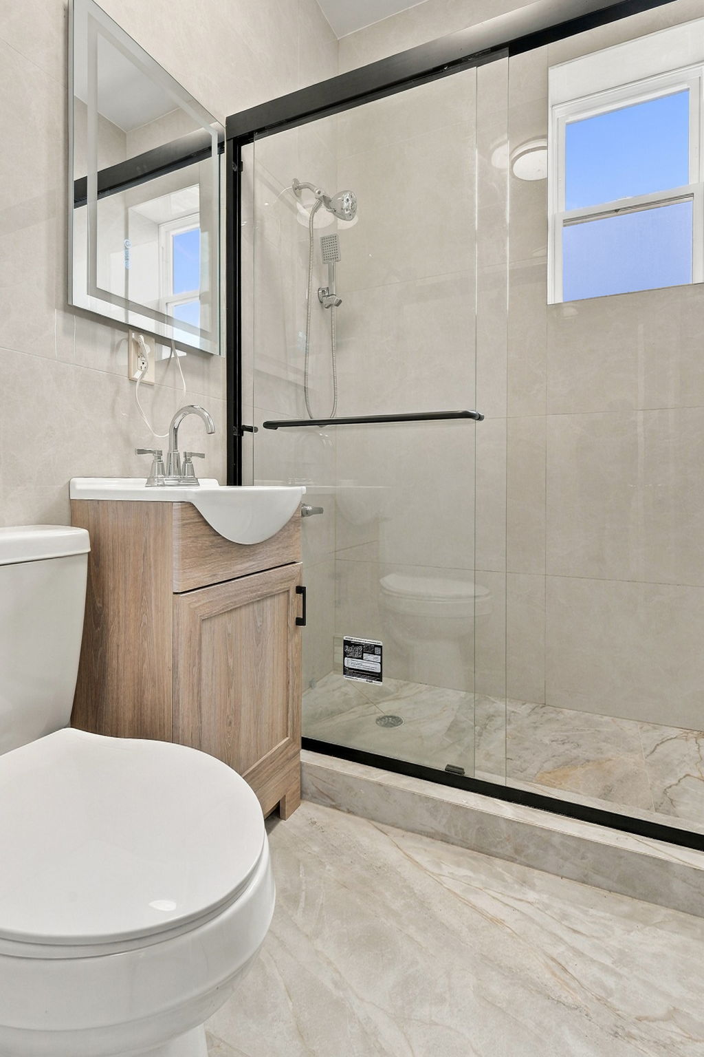 40-25 Junction Boulevard, Unit 3L Queens, NY 11368 - Photo 7 of 8 Gallery Image 7