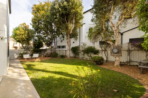 $4,498,000 | 207 21st Street, Huntington Beach, CA 92648