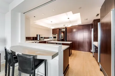 $5,200,000 | 5630 Wisconsin Avenue, Unit 805, Chevy Chase, MD 20815