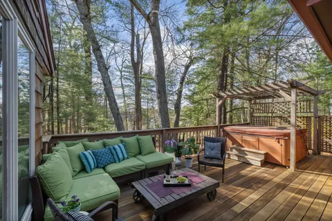 Contact Agent | 30 Volunteer Way, Lexington, MA 02420