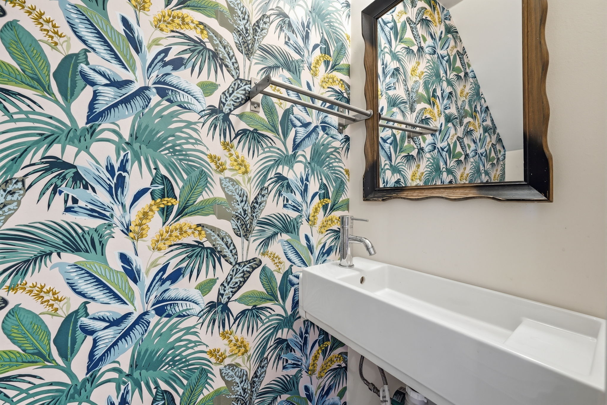 707 15th Street Northeast Washington, DC 20002 - Photo 4 of 27