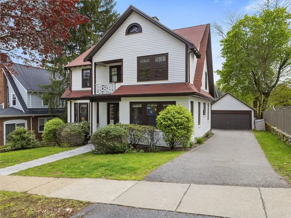 $1,995,000 | 70 Goden Street, Belmont, MA 02478