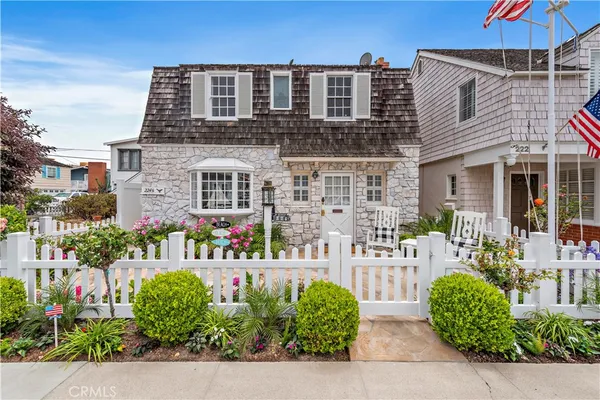 $4,350,000 | 224 Amethyst Avenue, Newport Beach, CA 92662
