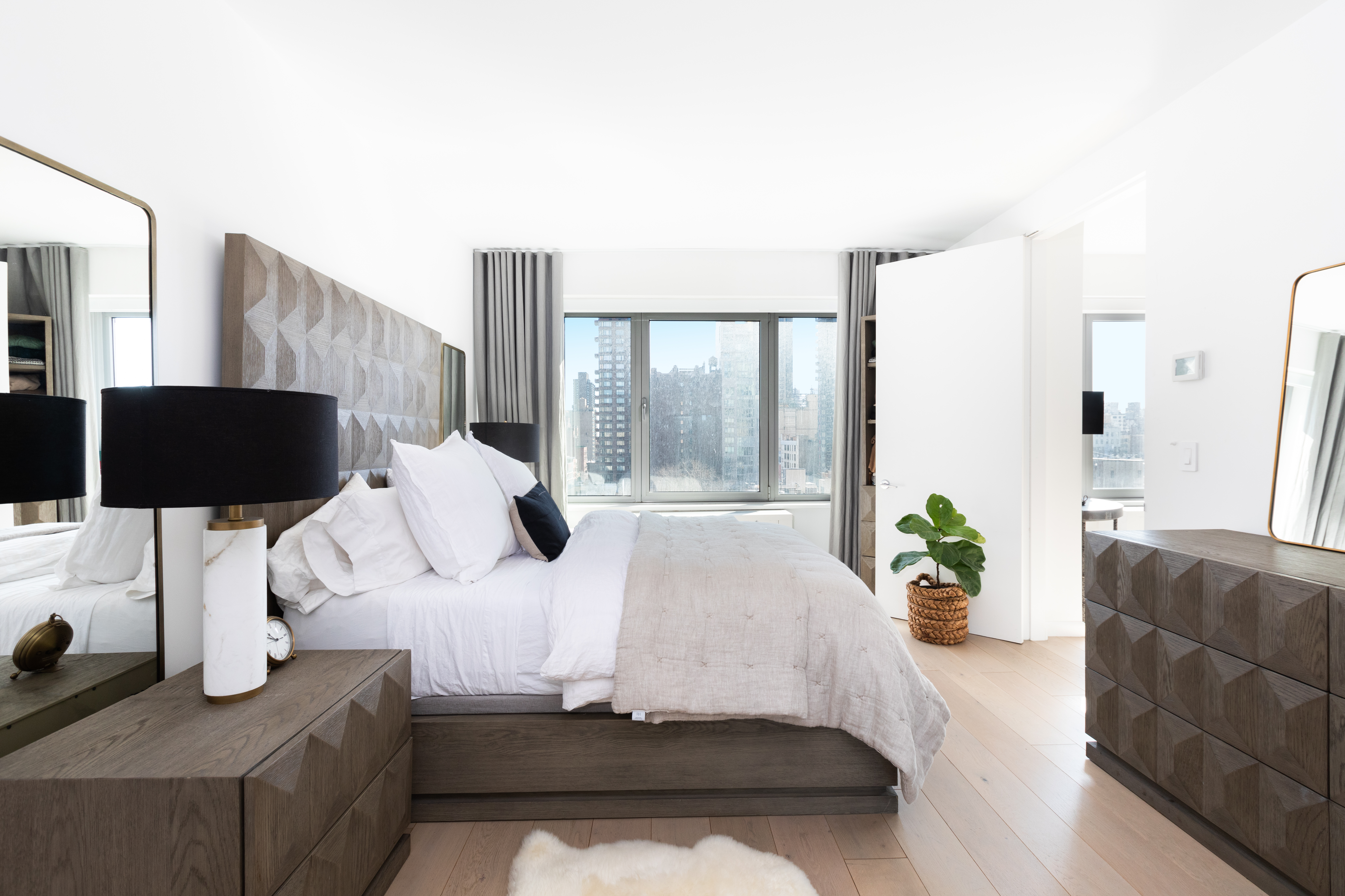 200 East 62nd Street, Unit 10C Manhattan, NY 10065 - Photo 10 of 21 Gallery Image 10