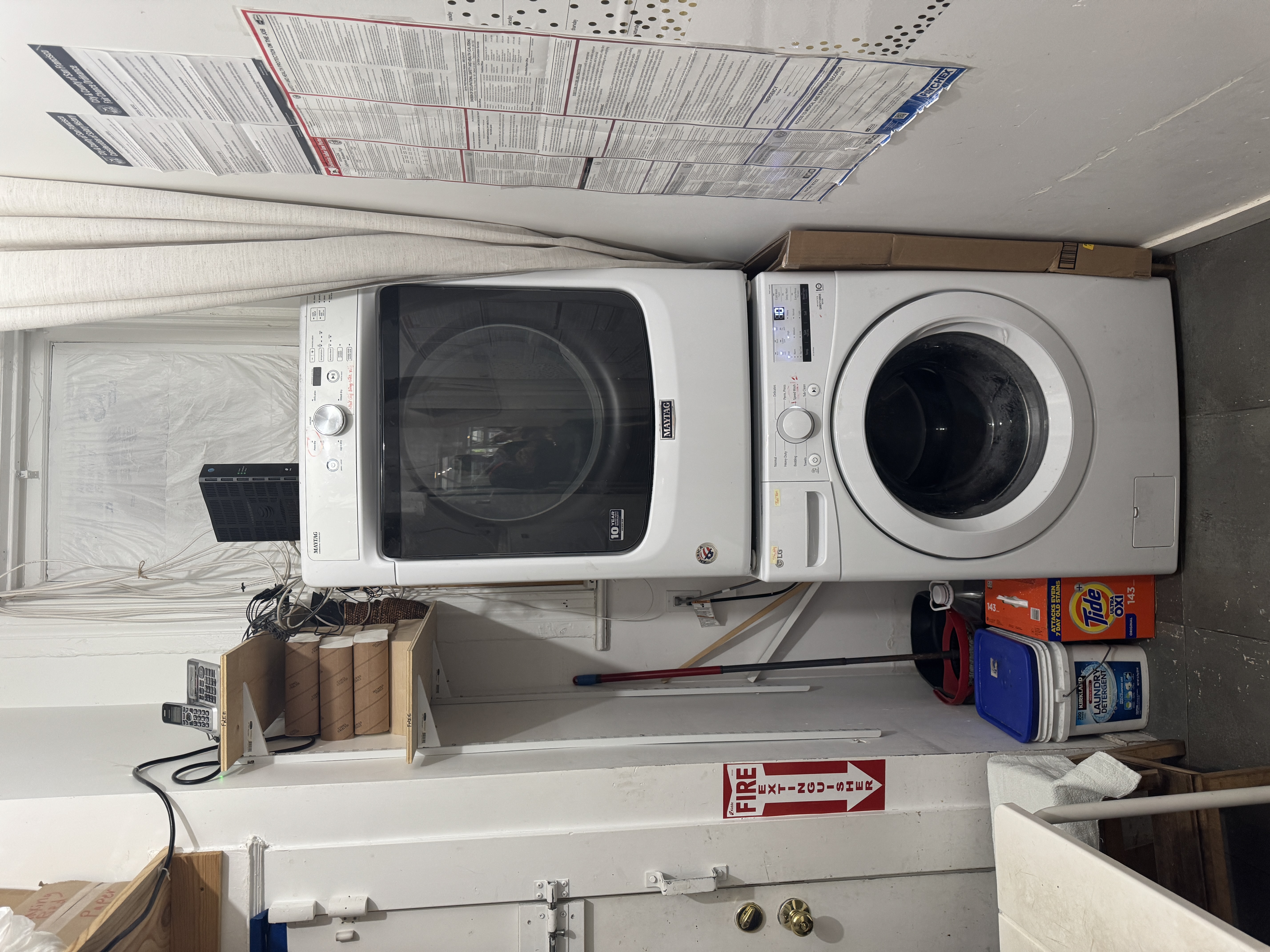 211 Steiner Street San Francisco, CA 94117 - Photo 5 of 15 a utility room with dryer and washer