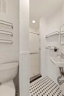 $700,000 | 41 Perry Street, Unit 3D | West Village