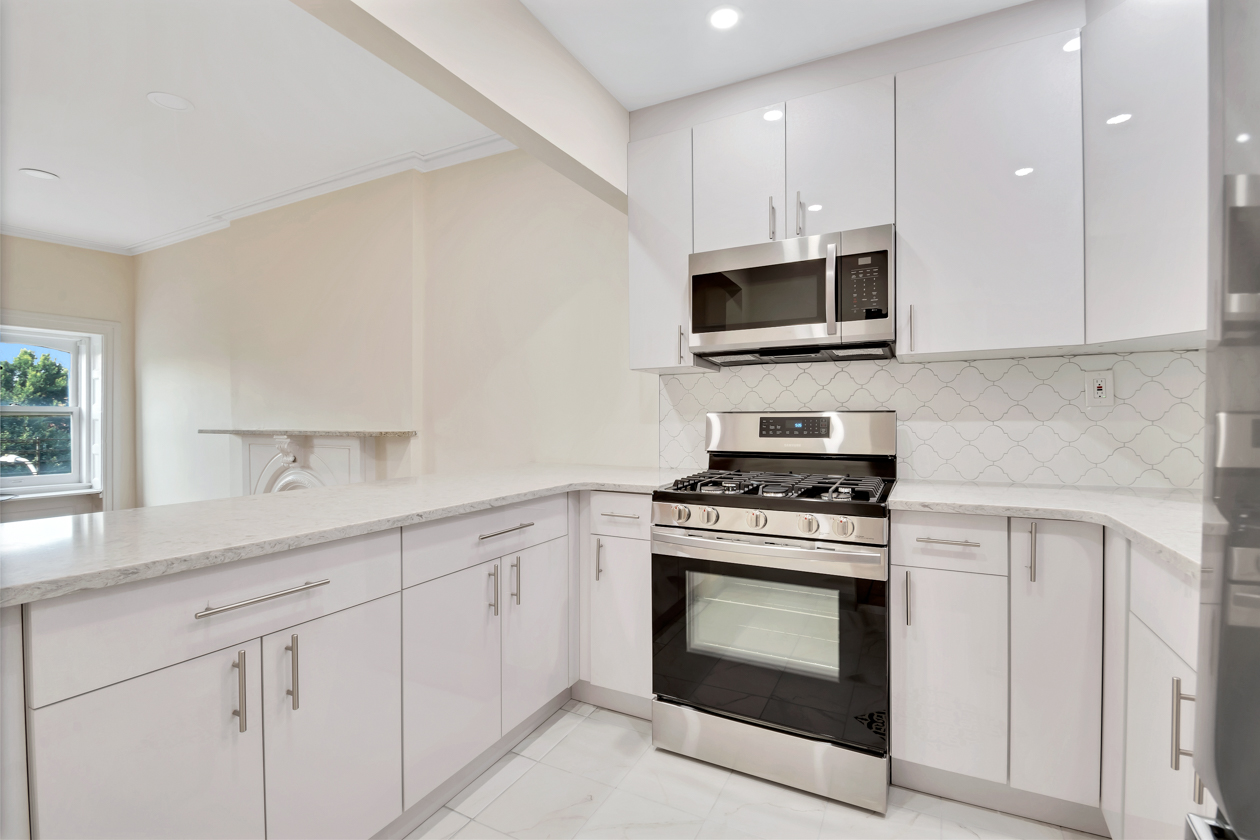 116 Gates Avenue, Unit 3 Brooklyn, NY 11238 - Photo 4 of 16